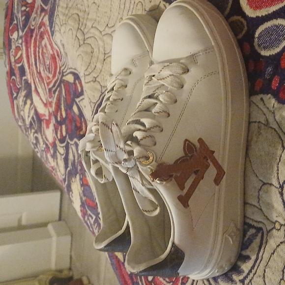 White Louie Vutton Sneakers - Picture 3 of 3